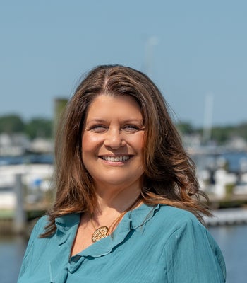 Portrait of Rosemarie McGeehan, Broker Associate.